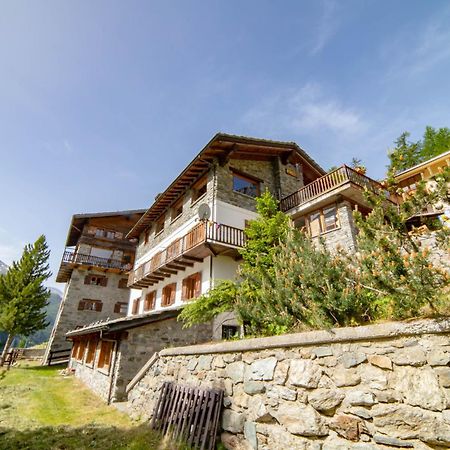 Hotel & Restaurant Perret - Mountain People 瓦尔格里森凯 外观 照片